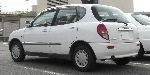 īpašības Auto Daihatsu Storia foto