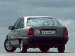світлина 9 Авто Opel Omega Седан (A 1986 1990)