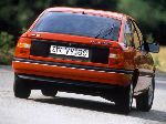 світлина 16 Авто Opel Vectra Хетчбэк (A 1988 1995)