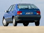 photo 5 Car Renault 19 Hatchback (1 generation 1988 1992)