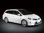 īpašības 2 Auto Toyota Auris vagons foto