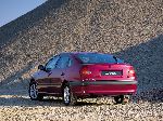 Foto Auto Toyota Avensis Schrägheck (1 generation [restyling] 2000 2003)