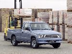 photo 10 Car Toyota Hilux Xtracab pickup 2-door (5 generation [restyling] 1991 1997)