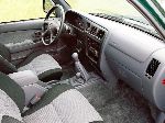Foto 18 Auto Toyota Hilux Xtracab lieferwagen 2-langwellen (4 generation 1983 1988)