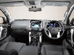 світлина 10 Авто Toyota Land Cruiser Prado Позашляховик (J150 [рестайлінг] 2013 2017)