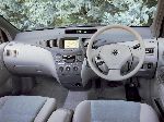 Foto 4 Auto Toyota Prius Sedan (1 generation 1997 2003)