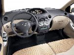 foto 10 Auto Toyota Vitz RS hečbeks 5-durvis (XP10 [restyling] 2001 2005)