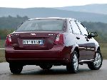 kuva 4 Auto Chevrolet Nubira Sedan (1 sukupolvi 2005 2010)