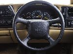 kuva 19 Auto Chevrolet Tahoe Maastoauto 5-ovinen (GMT400 1995 1999)