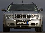 kuva 2 Auto Chrysler 300C Farmari (1 sukupolvi 2005 2011)