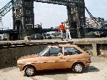 foto 87 Bil Ford Fiesta Hatchback 3-dør (1 generation 1976 1983)